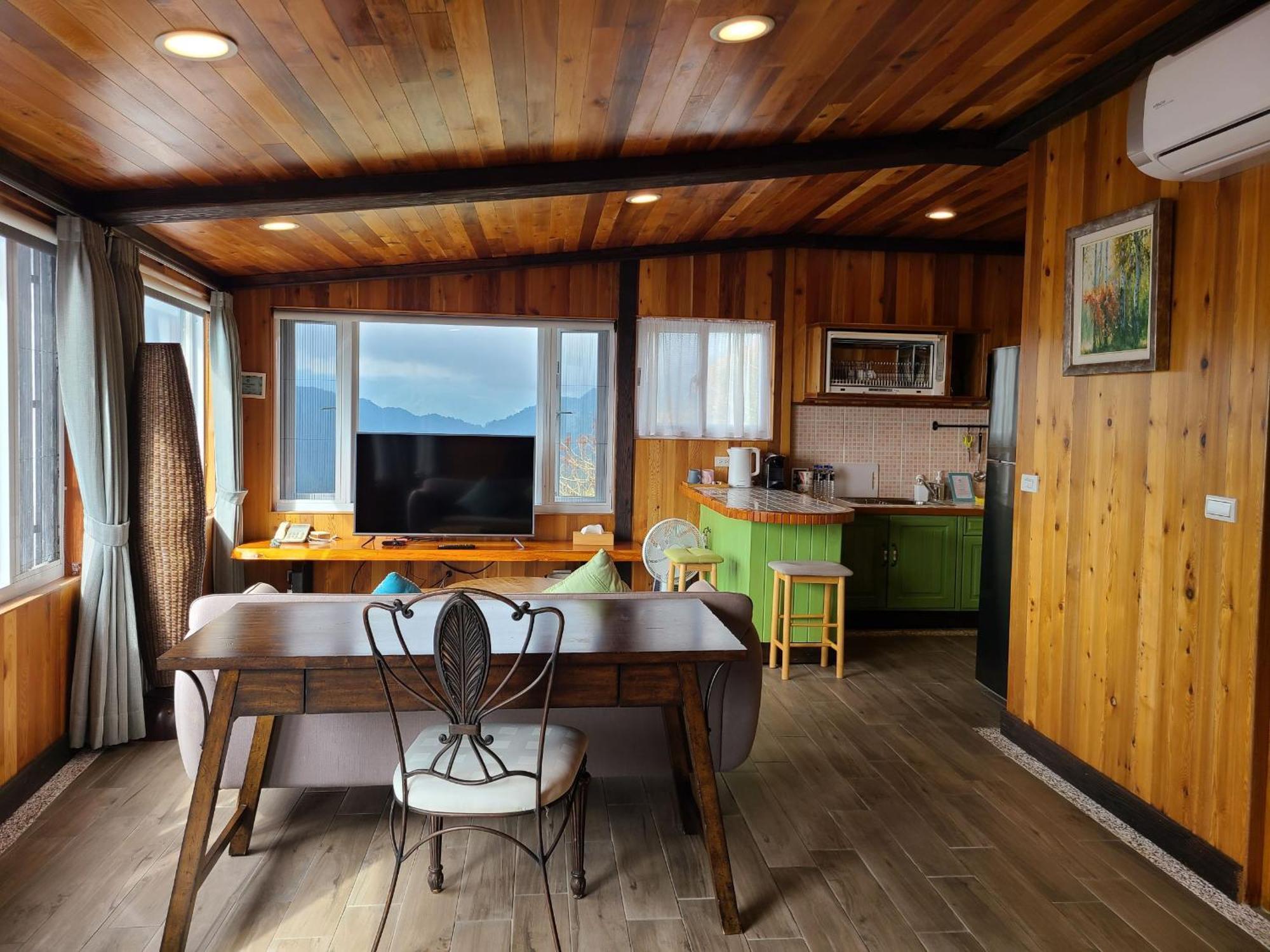 Top Cloud Villa Renai Rum bild