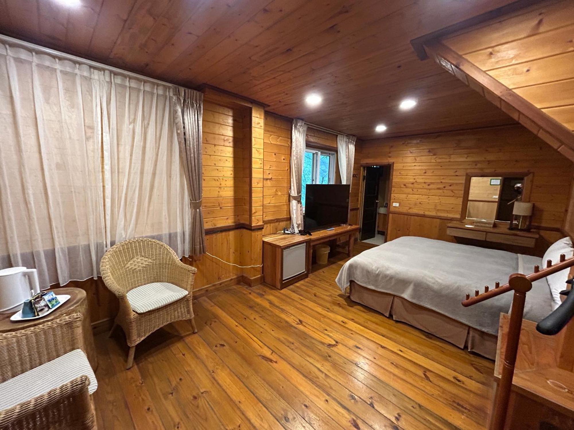 Top Cloud Villa Renai Rum bild